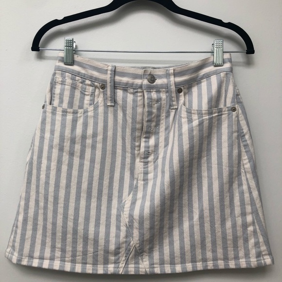 Like New Madewell Blue/White Stripe Denim Mini - Picture 4 of 6